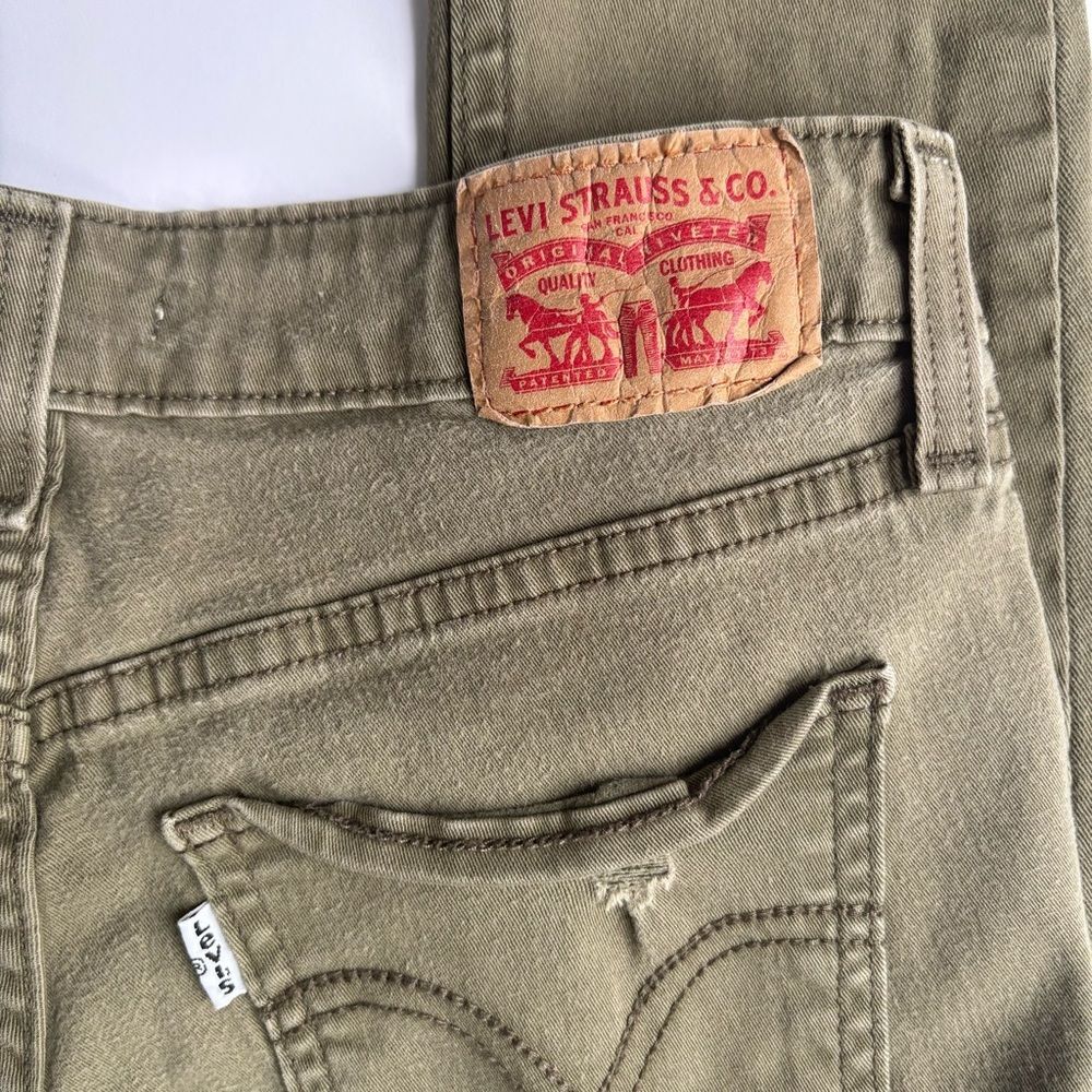 Levi’s 535 Super Skinny Olive Distressed Jeans (Size 27) - Picture 6 of 8